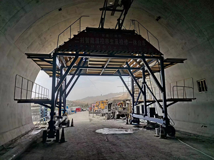 布料機(jī)、大型布料機(jī)、行走式布料機(jī)、圓筒布料機(jī)、行走式液壓布料機(jī)、移動(dòng)式液壓布料機(jī)、電動(dòng)布料機(jī)、手動(dòng)布料機(jī)、梁場(chǎng)專用液壓布料機(jī)